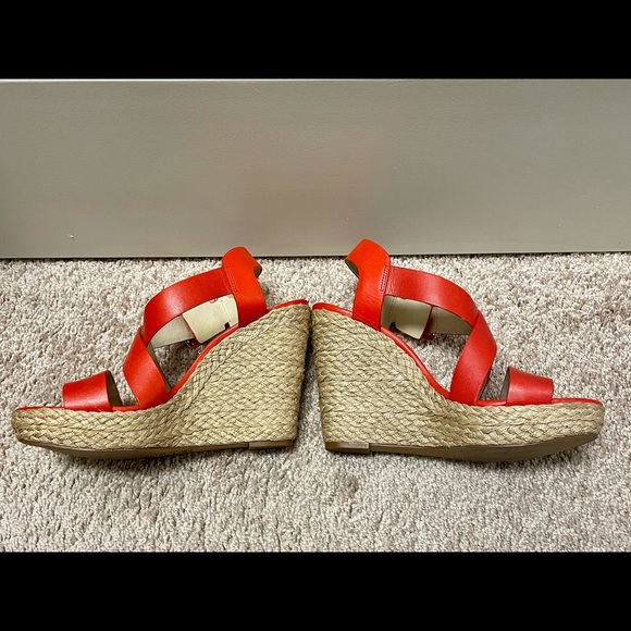 Michael Kors coral sandals - Picture 5 of 6
